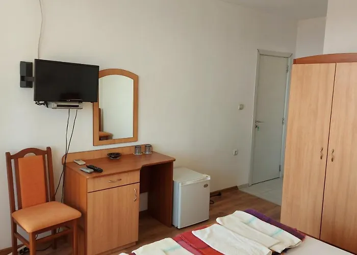 Rona - Free Parking And Sea View Πανσιόν