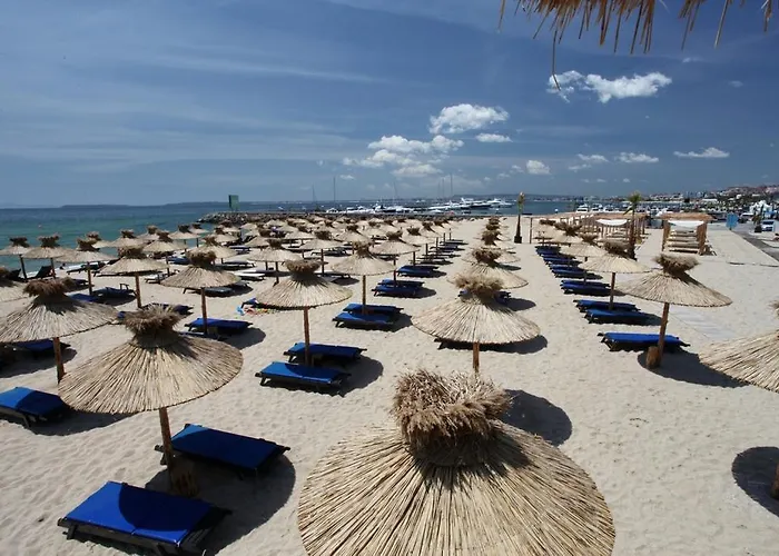 Πανσιόν Rona - Free Parking And Sea View